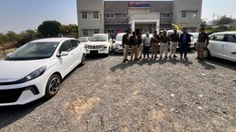 Indore Crime: एक दो नहीं डेढ़ करोड़ रुपये की 11 कारों पर ऐसे किया हाथ साफ, अब पुलिस के हत्थे चढ़े शातिर