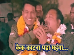 एमपी पुलिस के दो इंस्पेक्टर निलंबित, हिस्ट्रीशीटर अपराधी के साथ काटा केक, फोटो वायरल होने के बाद कार्रवाई एमपी पुलिस के दो इंस्पेक्टर निलंबित, हिस्ट्रीशीटर अपराधी के साथ काटा केक, फोटो वायरल होने के बाद कार्रवाई