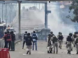 मणिपुर के कांगपोकपी जिले के दो गांवों में कर्फ्यू लगाया गया मणिपुर के कांगपोकपी जिले के दो गांवों में कर्फ्यू लगाया गया