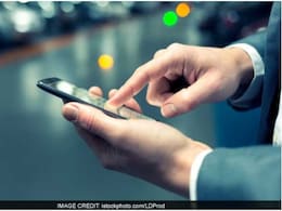 झारखंड के मंदिर में चोरों ने उड़ाया राजस्थान हाईकोर्ट के जस्टिस का मोबाइल, 12 दिन बाद पकड़ा गया पूरा गैंग झारखंड के मंदिर में चोरों ने उड़ाया राजस्थान हाईकोर्ट के जस्टिस का मोबाइल, 12 दिन बाद पकड़ा गया पूरा गैंग