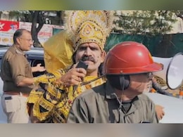 Rajasthan: उदयपुर की सड़कों पर निकला 'यमराज', बोला- हेलमेट पहने वरना बाद में मेरा दोष नहीं