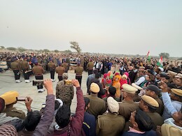 जम्मू-कश्मीर में शहीद राजस्थान के 2 जवानों की नम आंखों से अंतिम विदाई, खाई में सेना के ट्रक गिरने से हुआ था हादसा जम्मू-कश्मीर में शहीद राजस्थान के 2 जवानों की नम आंखों से अंतिम विदाई, खाई में सेना के ट्रक गिरने से हुआ था हादसा