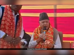 "Hope Prayers For Peace Will Be Answered": Farooq Abdullah Visits Vaishno Devi "Hope Prayers For Peace Will Be Answered": Farooq Abdullah Visits Vaishno Devi