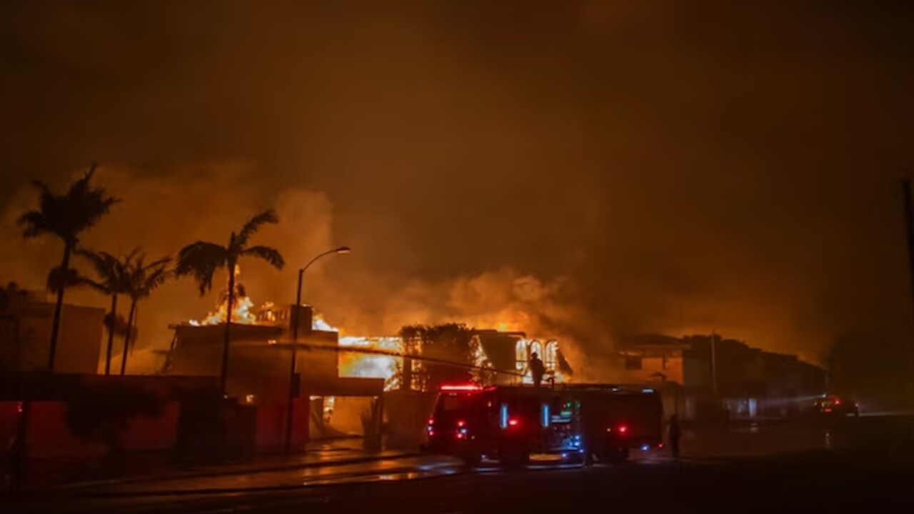 Los Angeles Residents In "Panic Mode" As Fireballs Cause Devastation