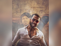 शाहिद कपूर की फिल्म 'देवा' का फर्स्ट पोस्टर रिलीज, अमिताभ बच्चन के साथ दिखा खास कनेक्शन शाहिद कपूर की फिल्म 'देवा' का फर्स्ट पोस्टर रिलीज, अमिताभ बच्चन के साथ दिखा खास कनेक्शन