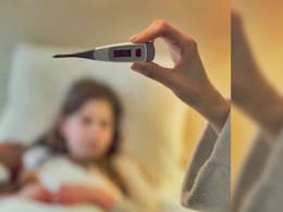 Fever Treatment : बुखार होने पर क्या-क्या खाना चाहिए? जल्दी ठीक होने के लिए क्या बताते हैं हेल्थ और डाइट एक्सपर्ट Fever Treatment : बुखार होने पर क्या-क्या खाना चाहिए? जल्दी ठीक होने के लिए क्या बताते हैं हेल्थ और डाइट एक्सपर्ट