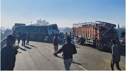 Rajasthan Road Accident: भीलवाड़ा-अजमेर हाईवे पर हादसे का शिकार हुआ CNG टैंकर, गैस रिसाव से मची अफरातफरी