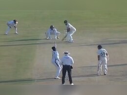 VIDEO: केविन सिनक्लेयर को 100 तोपों की सलामी, बाबर आजम को जिस तरह से आउट किया, उसे देख दुनिया हुई हैरान