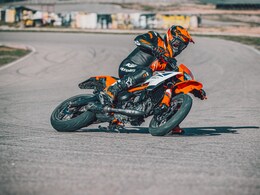 2025 KTM 390 SMC R Specifications Revealed