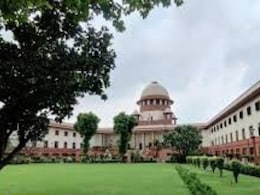 सुप्रीम कोर्ट का आदेश: दिल्ली-NCR में सभी वाहनों पर अनिवार्य होगा ईंधन स्टीकर