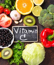 पुरुषों को रोज चाहिए 90 मिलीग्राम विटामिन सी, महिलाओं को इससे कम, जानिए कमी के नुकसान