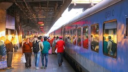 Indian Railways : अगर ट्रेन में खो जाए सामान तो कैसे मिलेगा ?