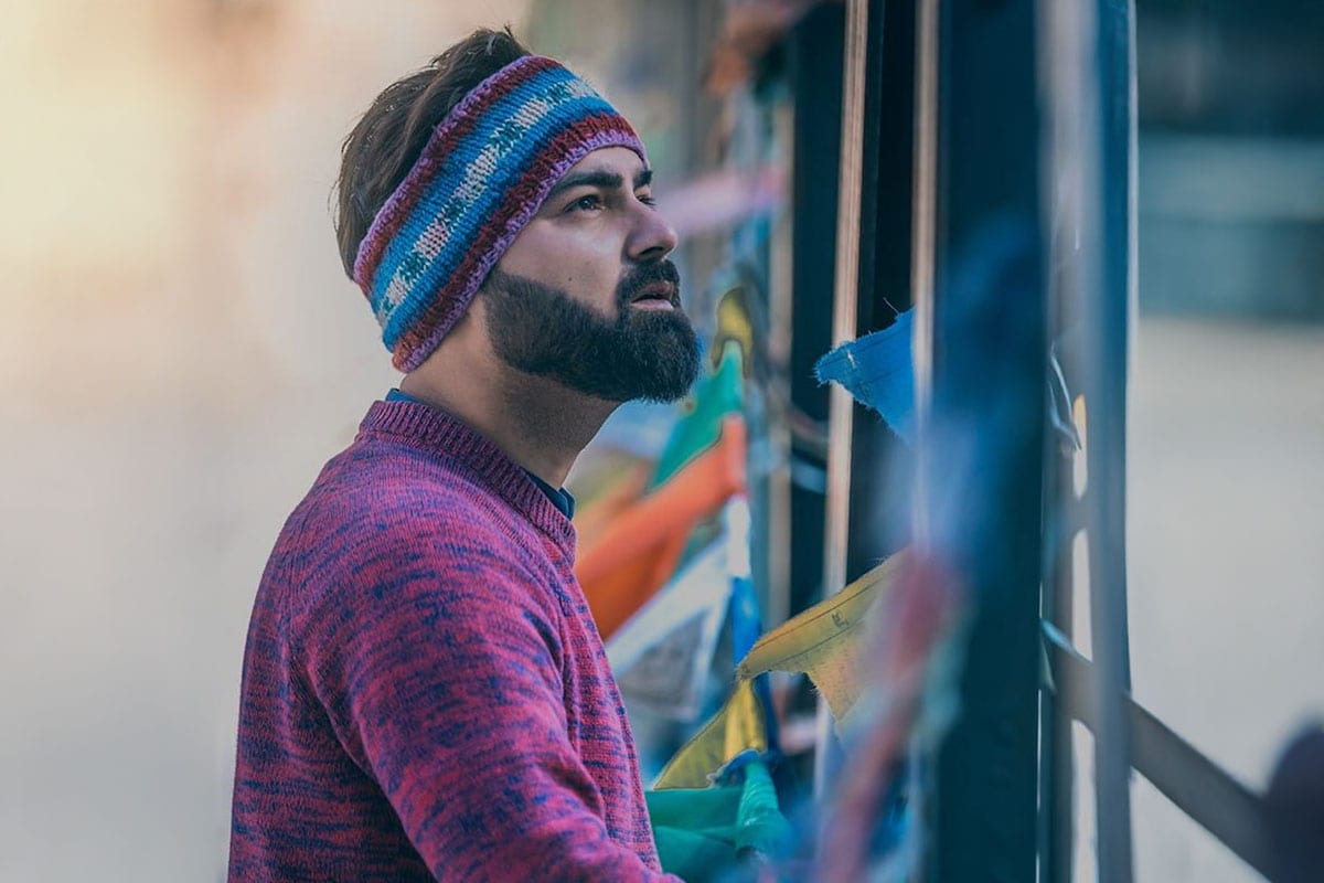 Isa Khan's Joyful Moment with Molly, Poppy, and a Local Boy in Meghalaya