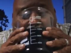 Watch: US YouTuber Breaks World Record For Drinking 2 Litres Of Soda In Seconds Watch: US YouTuber Breaks World Record For Drinking 2 Litres Of Soda In Seconds