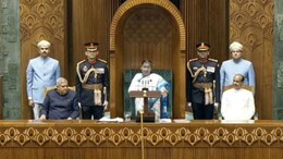 Budget Session 2025: संसद में राष्ट्रपति का भाषण, महाकुंभ हादसे पर जताया दुख; सरकार की उपलब्धियों पर जताई खुशी