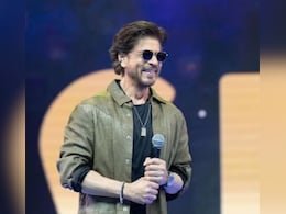 Shah Rukh Khan Charms Dubai With King-Like Swag: "Turning 60 This Year, But Look Like 30" Shah Rukh Khan Charms Dubai With King-Like Swag: "Turning 60 This Year, But Look Like 30"