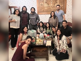 Newlyweds Sobhita Dhulipala And Naga Chaitanya Had This Much With Their Friends. See Pic