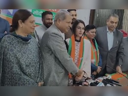 Congress Councillor Crosses Over To BJP Ahead Of Chandigarh Mayoral Poll Congress Councillor Crosses Over To BJP Ahead Of Chandigarh Mayoral Poll