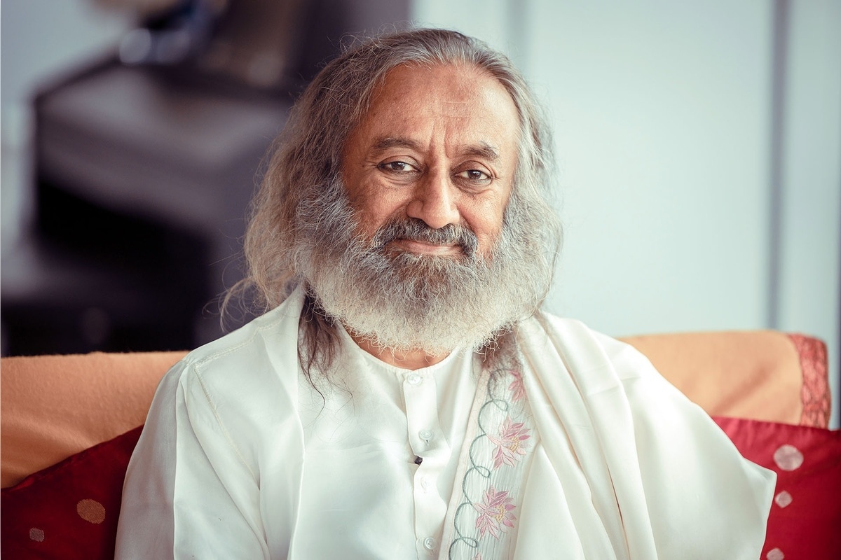 Sri Sri Ravi Shankar's 5 Most Powerful Teachings to Live By