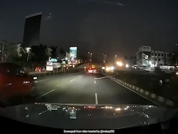 Man Posts Scary Video Of Attempt To Topple Car on Highway, Bengaluru Police Reacts Man Posts Scary Video Of Attempt To Topple Car on Highway, Bengaluru Police Reacts