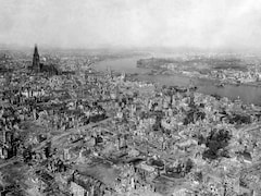 Through 500 Letters, A Son Discovers His Parents' World War 2 Love Story