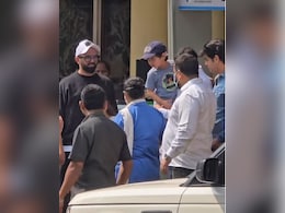Saif Ali Khan Attacked: Sons Jeh And Taimur Visit Actor At Lilavati Hospital Saif Ali Khan Attacked: Sons Jeh And Taimur Visit Actor At Lilavati Hospital