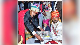 दहेज में मिले 11 लाख रुपए, दो प्लॉट और कार लौटाई, CRPF जवान ने मात्र 1 रुपये लेकर की शादी