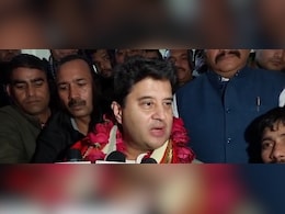 Gwalior News: प्रणब मुखर्जी के स्मारक निर्माण पर सिंधिया ने गांधी परिवार पर किया कटाक्ष, कहा- देश के रत्न केवल एक फैमली में नहीं...