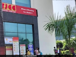 दिल्ली: FIITJEE कोचिंग संस्थान के खिलाफ बड़ा एक्शन, 190 शिकायतों के बाद धोखाधड़ी का केस दर्ज दिल्ली: FIITJEE कोचिंग संस्थान के खिलाफ बड़ा एक्शन, 190 शिकायतों के बाद धोखाधड़ी का केस दर्ज
