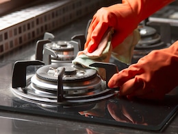 6 Mistakes You Must Avoid While Cleaning Gas Stoves 6 Mistakes You Must Avoid While Cleaning Gas Stoves