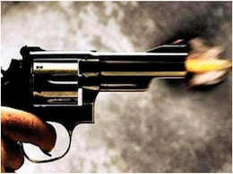 Cyber Fraud: करोड़पति बनने के चक्कर ठगा गया तहसीलदार का बेटा, और फिर लाइसेंसी बंदूक से गोली मारकर दे दी जान Cyber Fraud: करोड़पति बनने के चक्कर ठगा गया तहसीलदार का बेटा, और फिर लाइसेंसी बंदूक से गोली मारकर दे दी जान