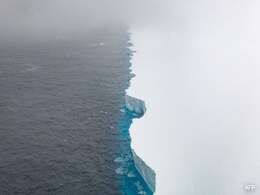 World's Biggest Iceberg, Twice The Size Of London, Heads For Trouble World's Biggest Iceberg, Twice The Size Of London, Heads For Trouble