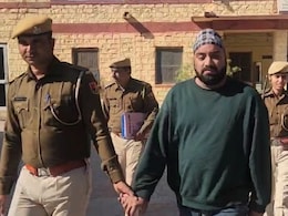 Rajasthan News: RAS अधिकारी बन कर SP के सामने दिखा रहा था रौब, पकड़ कर थाने ले गए तो खुल गई पोल  Rajasthan News: RAS अधिकारी बन कर SP के सामने दिखा रहा था रौब, पकड़ कर थाने ले गए तो खुल गई पोल