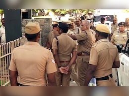 तुम्हारे शरीर में 4 राक्षस, 11 बार संभोग विधि जरूरी... हवसी ने नाबालिग छात्रा को बनाया शिकार