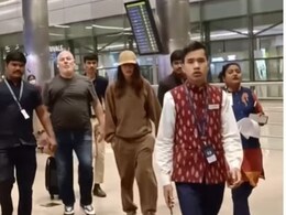 Priyanka Chopra Arrives In Hyderabad. Fans Expect An SS Rajamouli Film Announcement Priyanka Chopra Arrives In Hyderabad. Fans Expect An SS Rajamouli Film Announcement