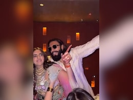 Nothing To See Here, Just Ranveer Singh Vibing To <i>O Oh Jaane Jaana</i> At Cousin's Wedding Nothing To See Here, Just Ranveer Singh Vibing To <i>O Oh Jaane Jaana</i> At Cousin's Wedding