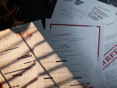 US Official Accused Of Removing Classified Documents, Meeting Chinese Officials