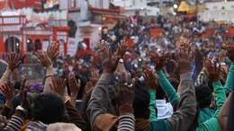 MahaKumbh 2025: भारी भीड़ के दौरान 'संगम' की इस तरह होगी निगरानी और सुरक्षा, भोपाल में बनाया गया स्पेशल Fire Safety Boat