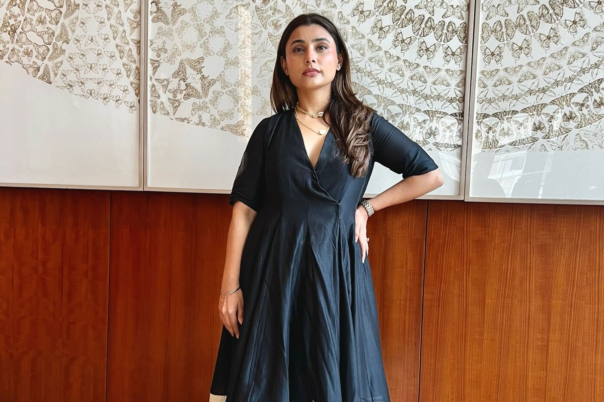 Master Winter Maxi Dress Styling with Expert Tips from Ishita Saluja Master Winter Maxi Dress Styling with Expert Tips from Ishita Saluja