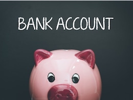 Bank Account : सॅलरी अकाऊंट आणि सेव्हिंग्स अकाऊंटमध्ये नेमका फरक काय? Bank Account : सॅलरी अकाऊंट आणि सेव्हिंग्स अकाऊंटमध्ये नेमका फरक काय?