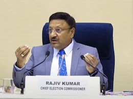 "No Drawback In EVMs, Not Going Back To Paper Ballots": Poll Commissioner "No Drawback In EVMs, Not Going Back To Paper Ballots": Poll Commissioner