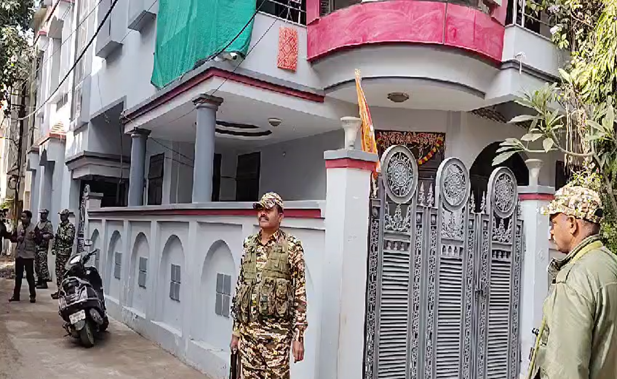 Saurabh Sharma Case: 'धन कुबेर' साैरभ शर्मा से जुड़े मामले में ED का भोपाल-ग्वालियर की 8 जगहों पर छापा