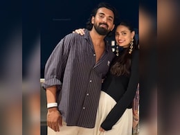 Inside Parents-To-Be Athiya Shetty, KL Rahul's Friends Outing