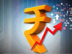 Dollar vs Rupee: लगातार तीन सत्रों की मजबूती के बाद रुपया फिसला, शुरुआती कारोबार में 10 पैसे की गिरावट