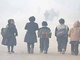 नोएडा में भीषण सर्दी, नर्सरी से आठवीं क्लास तक के स्कूल बंद, DM ने जारी किए आदेश नोएडा में भीषण सर्दी, नर्सरी से आठवीं क्लास तक के स्कूल बंद, DM ने जारी किए आदेश