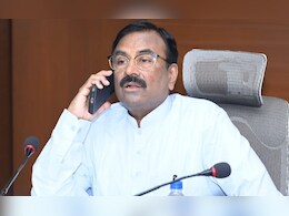 Political news:'सरकारने आम्हाला माती खायला लावू नये' मुनगंटीवारांचे सूर का बदलले? Political news:'सरकारने आम्हाला माती खायला लावू नये' मुनगंटीवारांचे सूर का बदलले?