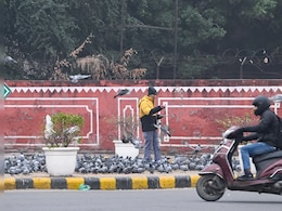 दिवाली से पहले दिल्ली में ठंड! दिन में गर्मी और रात को सिहरन, इन राज्यों में मॉनसून अब भी एक्टिव, जानें मौसम का लेटेस्ट अपडेट दिवाली से पहले दिल्ली में ठंड! दिन में गर्मी और रात को सिहरन, इन राज्यों में मॉनसून अब भी एक्टिव, जानें मौसम का लेटेस्ट अपडेट