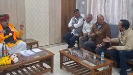 Rajasthan: बीजेपी के पूर्व पार्षद ने मंत्री से बताई समस्&zwj;या तो झल्ला गए झाबर सिंह खर्रा, दोनों में हुई नोकझोंक&nbsp;