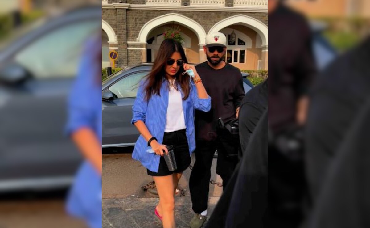 Crazy Viral: After A Spiritual Trip To Vrindavan, Anushka Sharma And Virat Kohli Step Out For A Date In Mumbai. Watch