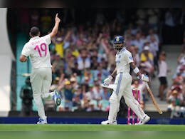 सोशल पर Stupid, Stupid, Stupid ट्रेंड... विराट की वही चाल, सिडनी टेस्ट में भी बुरा हाल सोशल पर Stupid, Stupid, Stupid ट्रेंड... विराट की वही चाल, सिडनी टेस्ट में भी बुरा हाल